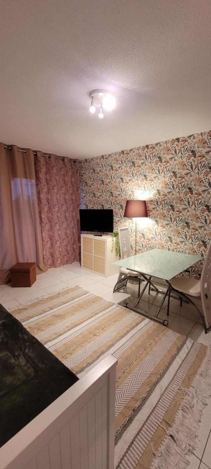 Le Val Fleuri Apartment Sete Luaran gambar