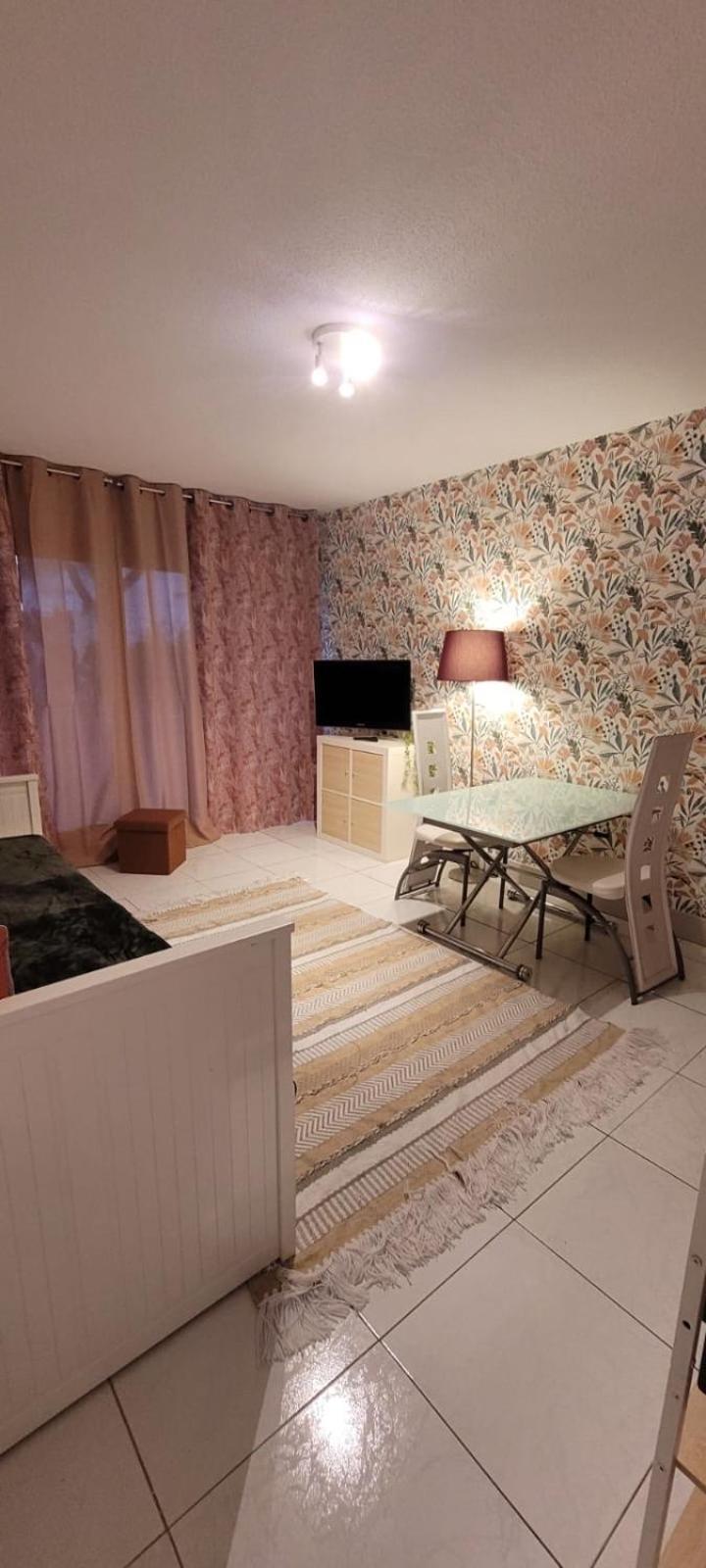 Le Val Fleuri Apartment Sete Luaran gambar